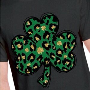 GILDAN Softstyle Graphic Shamrock T-shirt